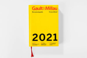 Gault & Millau 2021 Cover. Die Datei ist ein Foto im JPEG-Format.